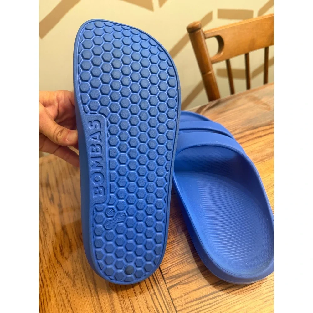 Bombas men friday